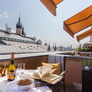  Apartment Feniks Fragola Main Square